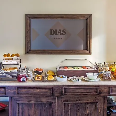 Готель Dias & Apts 4*